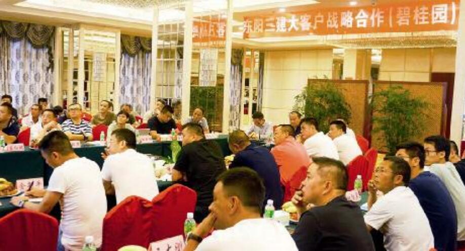 15042577845087980VOG.jpg QQ截圖20170901171545.jpg