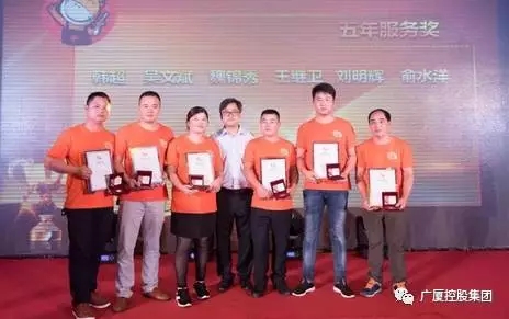 1506659799629114RM0M.jpg 640.webp (8).jpg