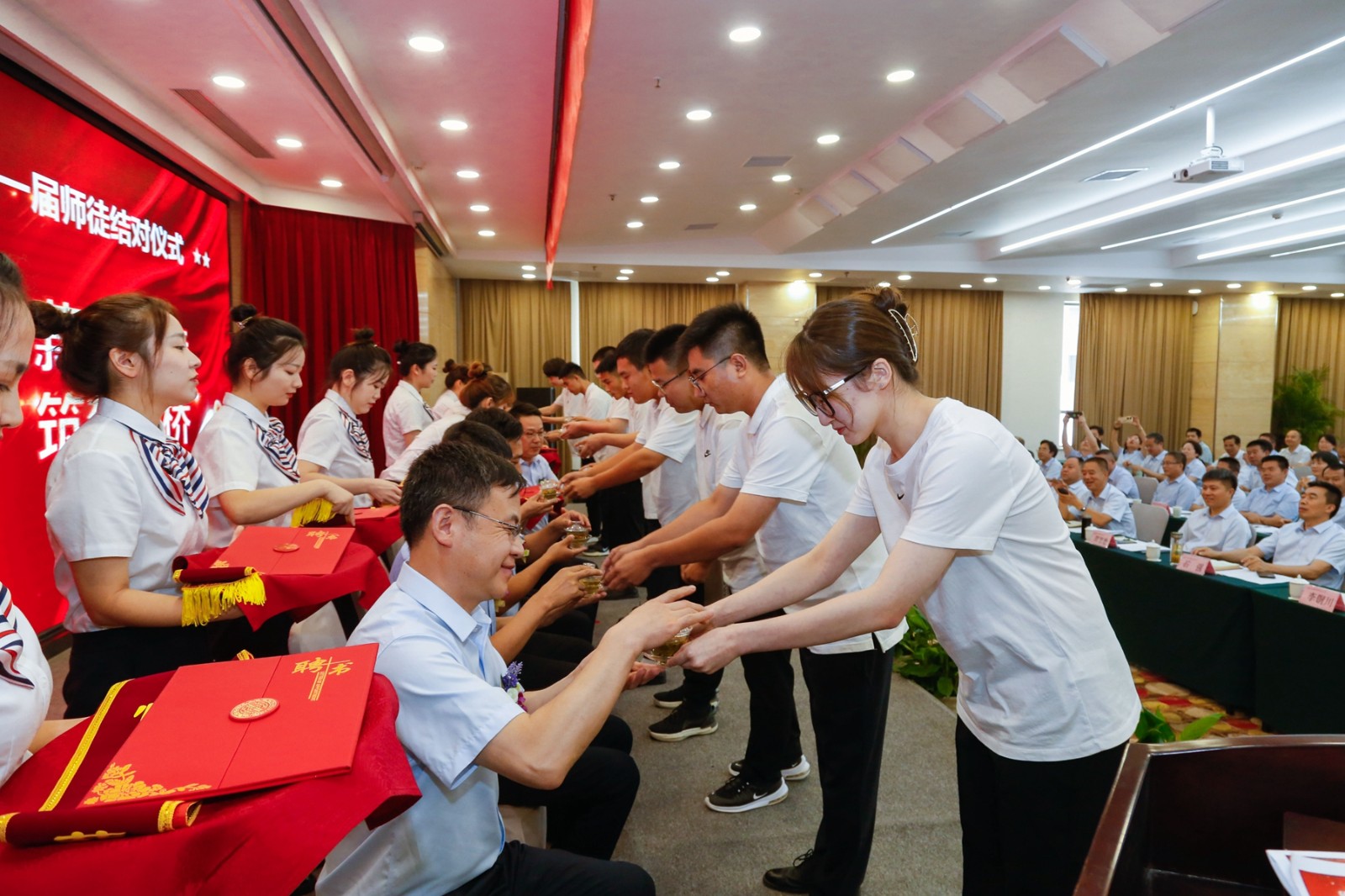 16614782114805994H7K.jpg 以師帶徒_副本.jpg