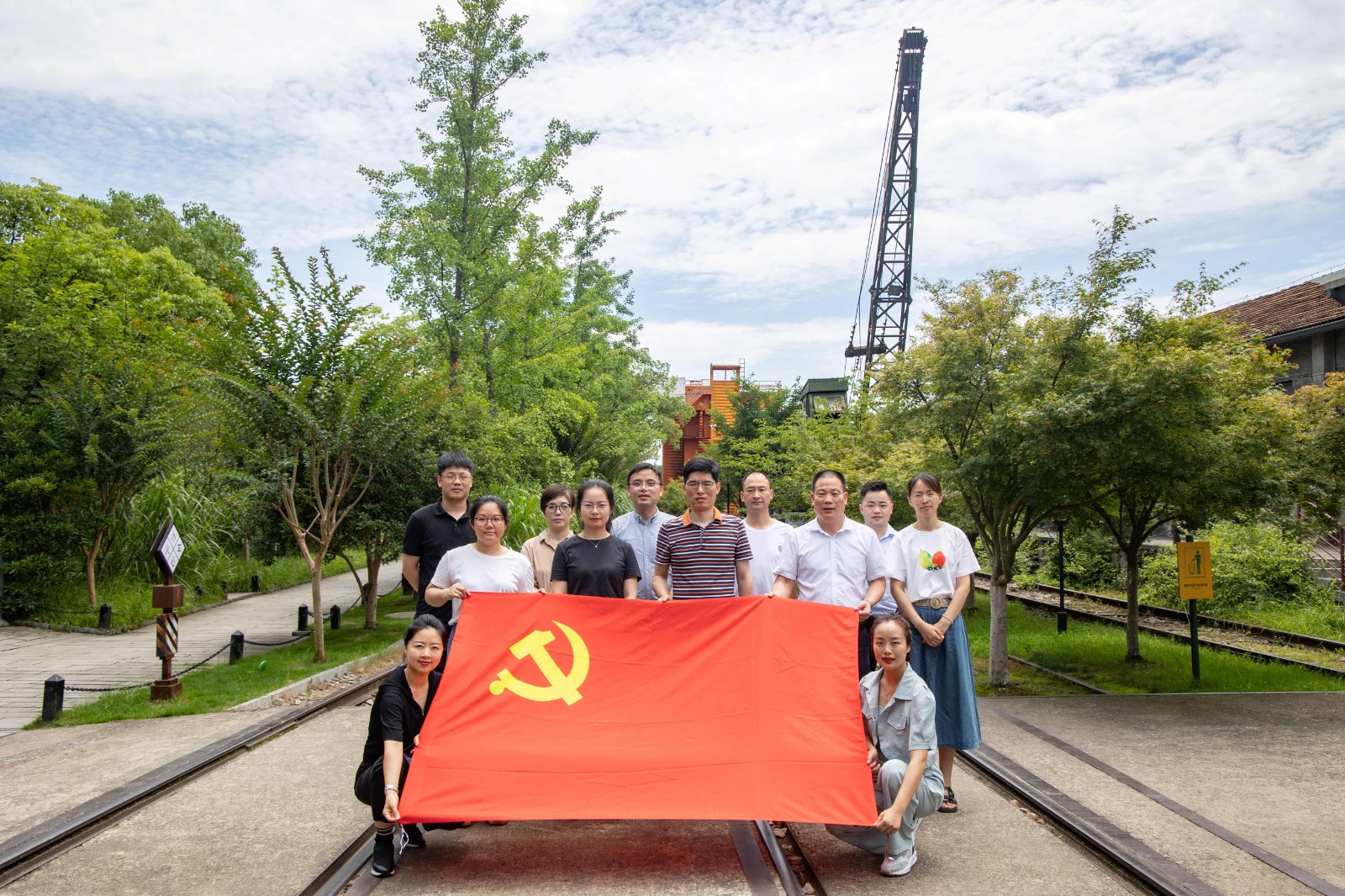 1688089108403464bnFt.jpg SJUN2131.jpg