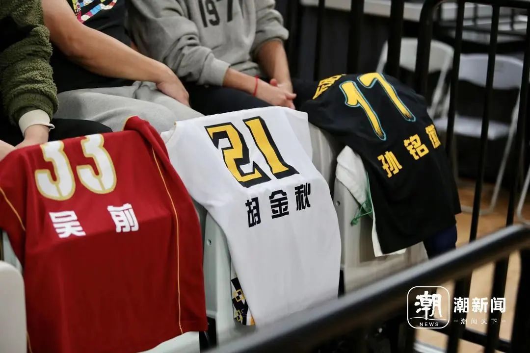 17000338057780886iWh.jpg 11.jpg